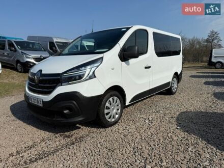 Білий Рено Трафік, об'ємом двигуна 2 л та пробігом 206 тис. км за 19800 $, фото 1 на Automoto.ua