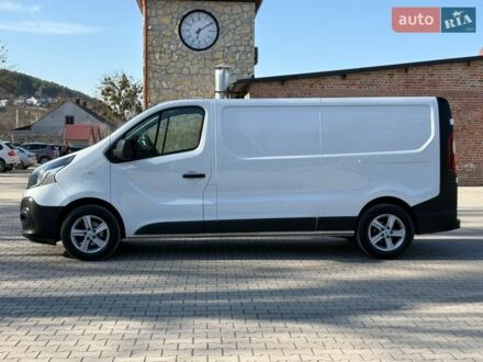 Белый Рено Трафик, объемом двигателя 2 л и пробегом 180 тыс. км за 17700 $, фото 1 на Automoto.ua