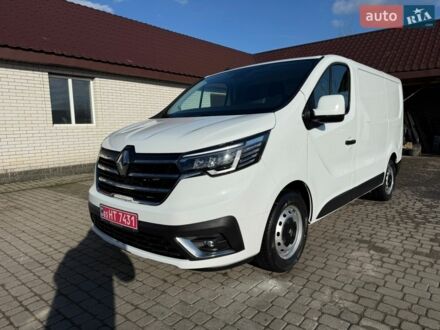 Белый Рено Трафик, объемом двигателя 2 л и пробегом 175 тыс. км за 21999 $, фото 1 на Automoto.ua