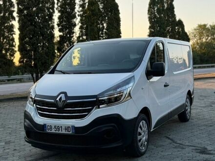 Білий Рено Трафік, об'ємом двигуна 2 л та пробігом 229 тис. км за 16500 $, фото 1 на Automoto.ua