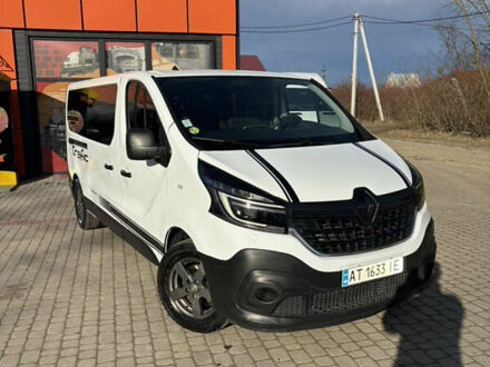 Белый Рено Трафик, объемом двигателя 2 л и пробегом 130 тыс. км за 20500 $, фото 1 на Automoto.ua