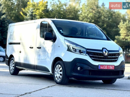 Белый Рено Трафик, объемом двигателя 2 л и пробегом 182 тыс. км за 17673 $, фото 1 на Automoto.ua