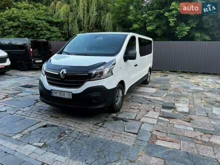 Белый Рено Трафик, объемом двигателя 2 л и пробегом 96 тыс. км за 23999 $, фото 1 на Automoto.ua
