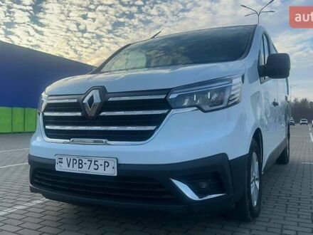 Белый Рено Трафик, объемом двигателя 2 л и пробегом 120 тыс. км за 19800 $, фото 1 на Automoto.ua