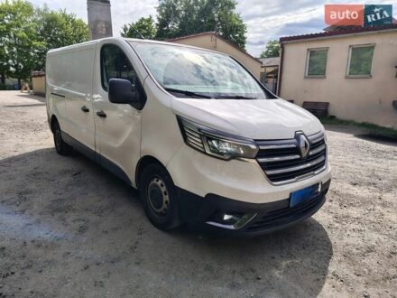 Белый Рено Трафик, объемом двигателя 2 л и пробегом 170 тыс. км за 27900 $, фото 1 на Automoto.ua