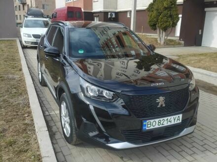 Белый Рено Трафик, объемом двигателя 2 л и пробегом 185 тыс. км за 21200 $, фото 1 на Automoto.ua
