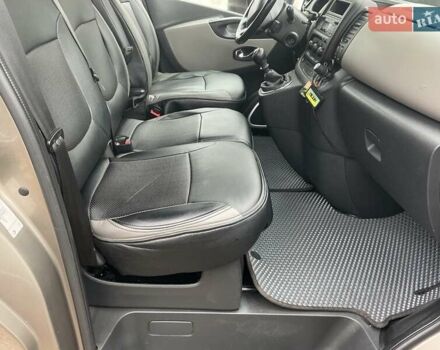 Бежевый Рено Трафик, объемом двигателя 1.6 л и пробегом 172 тыс. км за 16700 $, фото 14 на Automoto.ua