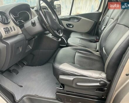 Бежевый Рено Трафик, объемом двигателя 1.6 л и пробегом 172 тыс. км за 16700 $, фото 13 на Automoto.ua