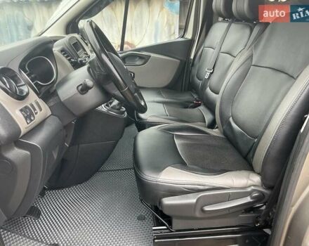 Бежевый Рено Трафик, объемом двигателя 1.6 л и пробегом 172 тыс. км за 16700 $, фото 12 на Automoto.ua