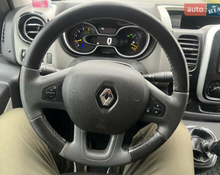 Бежевый Рено Трафик, объемом двигателя 1.6 л и пробегом 303 тыс. км за 15777 $, фото 12 на Automoto.ua