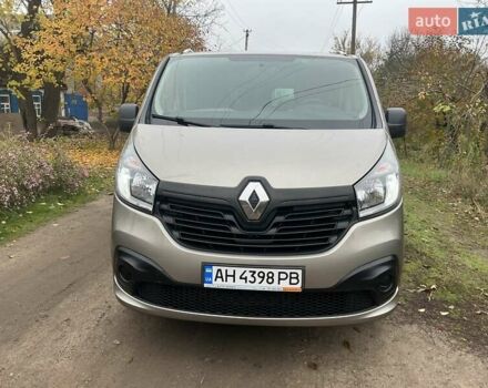 Бежевый Рено Трафик, объемом двигателя 1.6 л и пробегом 172 тыс. км за 16700 $, фото 2 на Automoto.ua