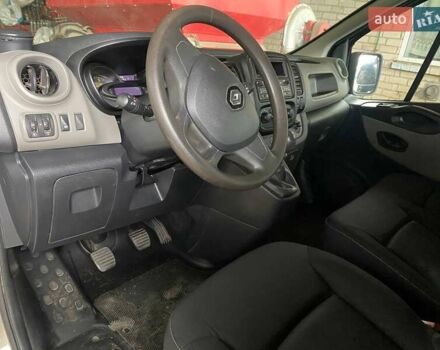 Бежевый Рено Трафик, объемом двигателя 1.6 л и пробегом 159 тыс. км за 16100 $, фото 8 на Automoto.ua