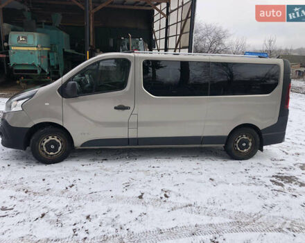 Бежевый Рено Трафик, объемом двигателя 1.6 л и пробегом 389 тыс. км за 13999 $, фото 4 на Automoto.ua