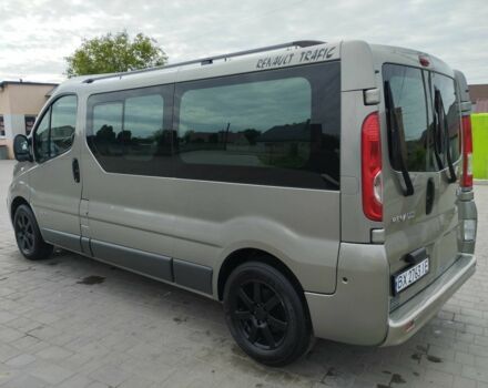 Бежевый Рено Трафик, объемом двигателя 2 л и пробегом 257 тыс. км за 13800 $, фото 4 на Automoto.ua