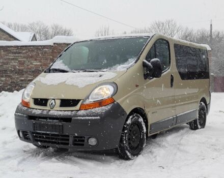 Бежевый Рено Трафик, объемом двигателя 2.5 л и пробегом 296 тыс. км за 3999 $, фото 1 на Automoto.ua