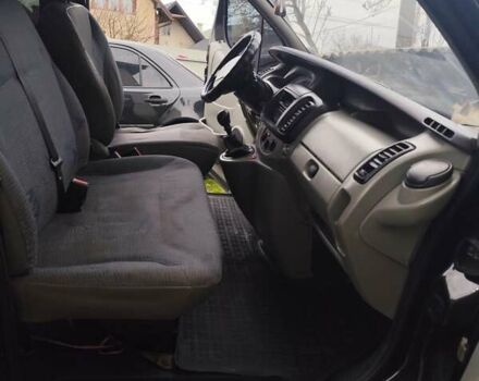 Чорний Рено Трафік, об'ємом двигуна 2.46 л та пробігом 275 тис. км за 7500 $, фото 10 на Automoto.ua