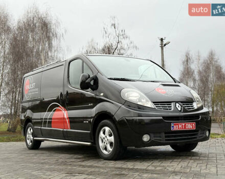 Чорний Рено Трафік, об'ємом двигуна 2 л та пробігом 301 тис. км за 12700 $, фото 2 на Automoto.ua