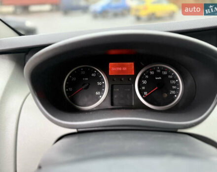 Чорний Рено Трафік, об'ємом двигуна 2 л та пробігом 301 тис. км за 12700 $, фото 19 на Automoto.ua