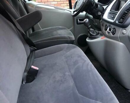 Чорний Рено Трафік, об'ємом двигуна 2 л та пробігом 126 тис. км за 14500 $, фото 10 на Automoto.ua