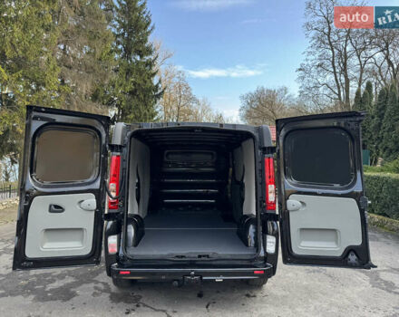 Чорний Рено Трафік, об'ємом двигуна 2 л та пробігом 255 тис. км за 13499 $, фото 23 на Automoto.ua