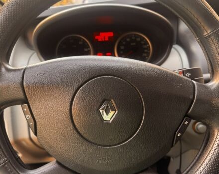 Рено Трафік 2014 у Хмельницькому на Automoto.ua Чорний Рено Трафік, об'ємом двигуна 2 л та пробігом 231 тис. км за 13300 $, фото 7 на Automoto.ua