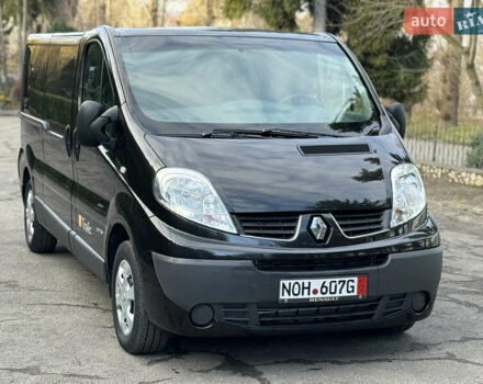 Чорний Рено Трафік, об'ємом двигуна 2 л та пробігом 255 тис. км за 13499 $, фото 8 на Automoto.ua
