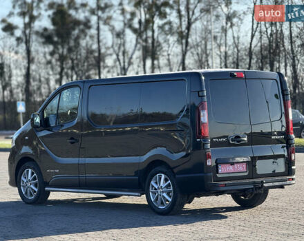 Черный Рено Трафик, объемом двигателя 1.6 л и пробегом 197 тыс. км за 13490 $, фото 5 на Automoto.ua