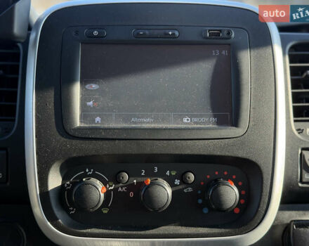 Черный Рено Трафик, объемом двигателя 1.6 л и пробегом 197 тыс. км за 13490 $, фото 27 на Automoto.ua