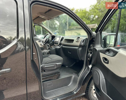 Черный Рено Трафик, объемом двигателя 1.6 л и пробегом 195 тыс. км за 14500 $, фото 17 на Automoto.ua