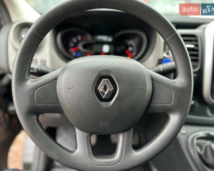 Черный Рено Трафик, объемом двигателя 1.6 л и пробегом 195 тыс. км за 14500 $, фото 14 на Automoto.ua