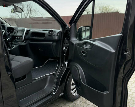 Черный Рено Трафик, объемом двигателя 2 л и пробегом 198 тыс. км за 21850 $, фото 45 на Automoto.ua