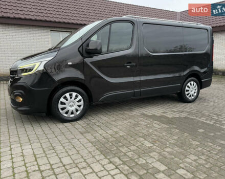 Черный Рено Трафик, объемом двигателя 2 л и пробегом 198 тыс. км за 21850 $, фото 136 на Automoto.ua
