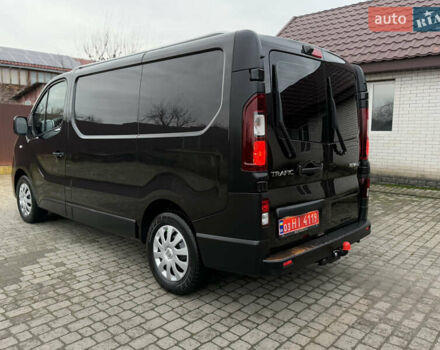 Черный Рено Трафик, объемом двигателя 2 л и пробегом 198 тыс. км за 21850 $, фото 142 на Automoto.ua