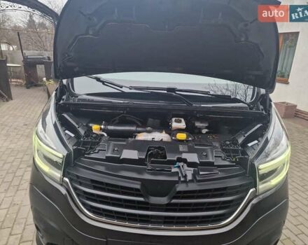 Черный Рено Трафик, объемом двигателя 0 л и пробегом 195 тыс. км за 19899 $, фото 14 на Automoto.ua