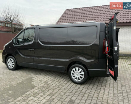 Черный Рено Трафик, объемом двигателя 2 л и пробегом 198 тыс. км за 21850 $, фото 107 на Automoto.ua