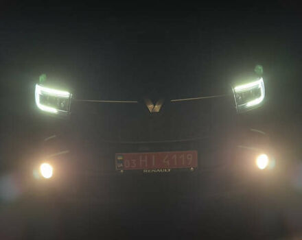 Черный Рено Трафик, объемом двигателя 2 л и пробегом 198 тыс. км за 21850 $, фото 124 на Automoto.ua