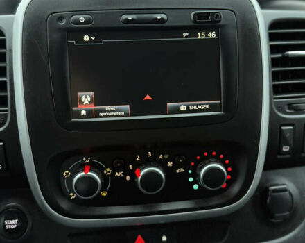 Черный Рено Трафик, объемом двигателя 2 л и пробегом 198 тыс. км за 21850 $, фото 76 на Automoto.ua