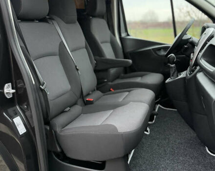 Черный Рено Трафик, объемом двигателя 2 л и пробегом 198 тыс. км за 21850 $, фото 47 на Automoto.ua