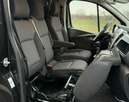 Черный Рено Трафик, объемом двигателя 2 л и пробегом 198 тыс. км за 21850 $, фото 51 на Automoto.ua