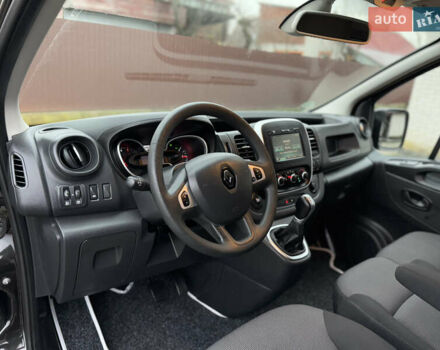 Черный Рено Трафик, объемом двигателя 2 л и пробегом 198 тыс. км за 21850 $, фото 65 на Automoto.ua