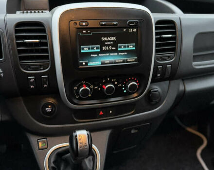 Черный Рено Трафик, объемом двигателя 2 л и пробегом 198 тыс. км за 21850 $, фото 70 на Automoto.ua