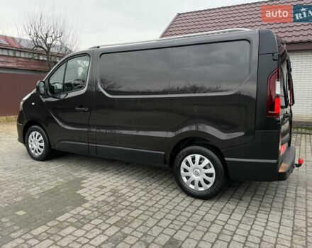 Черный Рено Трафик, объемом двигателя 2 л и пробегом 198 тыс. км за 21850 $, фото 139 на Automoto.ua