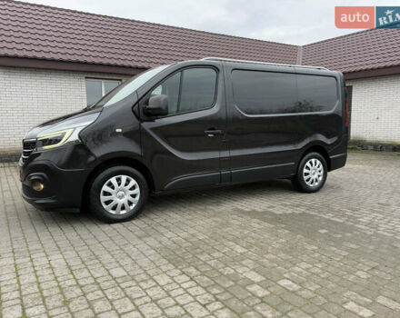 Черный Рено Трафик, объемом двигателя 2 л и пробегом 198 тыс. км за 21850 $, фото 16 на Automoto.ua