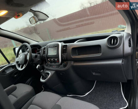 Черный Рено Трафик, объемом двигателя 2 л и пробегом 198 тыс. км за 21850 $, фото 54 на Automoto.ua