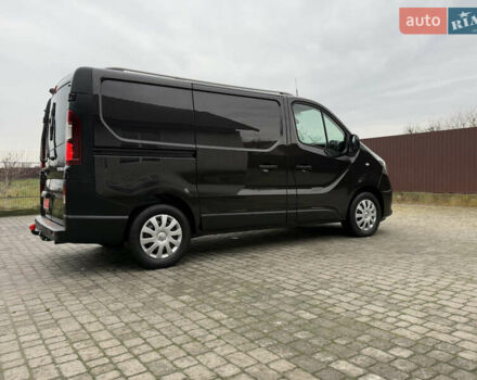 Черный Рено Трафик, объемом двигателя 2 л и пробегом 198 тыс. км за 21850 $, фото 34 на Automoto.ua