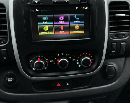 Черный Рено Трафик, объемом двигателя 2 л и пробегом 198 тыс. км за 21850 $, фото 74 на Automoto.ua