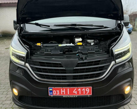 Черный Рено Трафик, объемом двигателя 2 л и пробегом 198 тыс. км за 21850 $, фото 113 на Automoto.ua