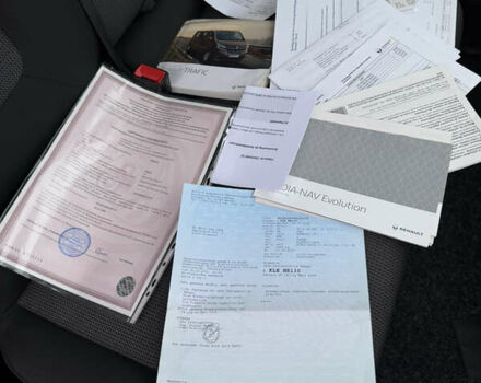 Черный Рено Трафик, объемом двигателя 2 л и пробегом 198 тыс. км за 21850 $, фото 88 на Automoto.ua