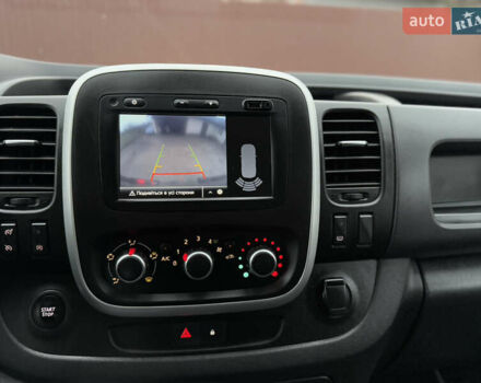 Черный Рено Трафик, объемом двигателя 2 л и пробегом 198 тыс. км за 21850 $, фото 80 на Automoto.ua