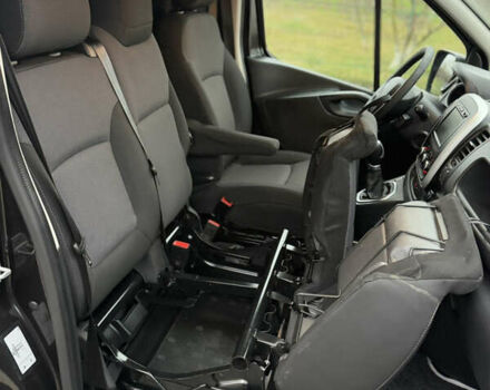 Черный Рено Трафик, объемом двигателя 2 л и пробегом 198 тыс. км за 21850 $, фото 52 на Automoto.ua